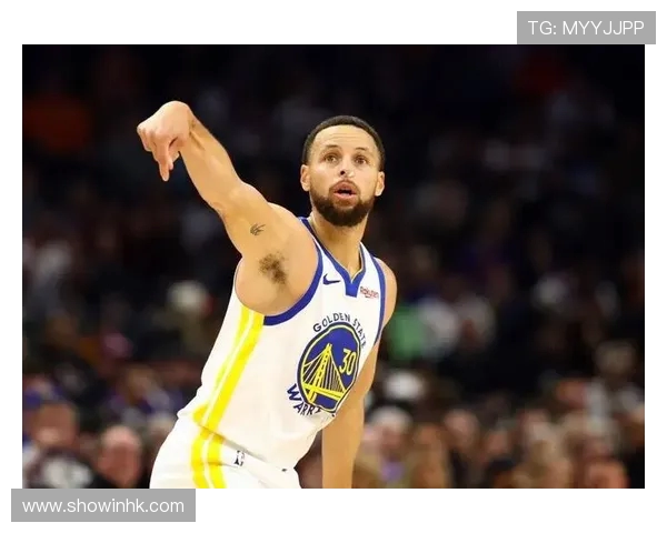 无奈之战库里22投12中三分7记独砍35分却难救勇士于水深火热之中